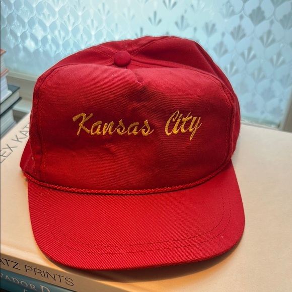 Kinley Co Other - Vintage Kansas City Red Hat